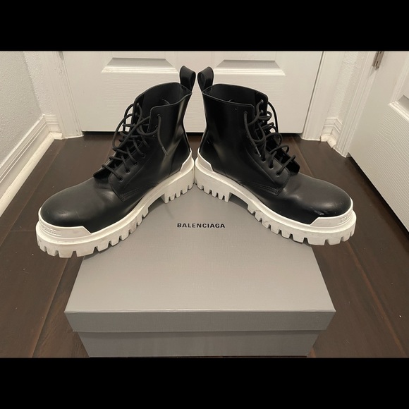 Balenciaga Mens Boot Size 12 (Top Quality) with Box. - Picture 2 of 5